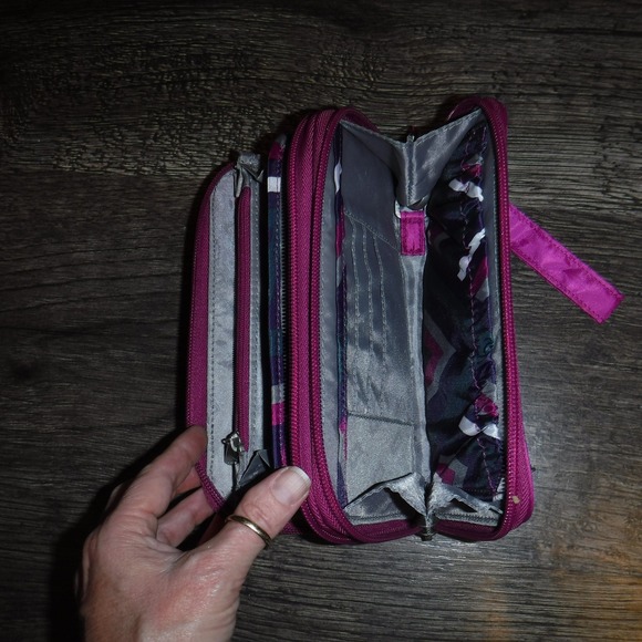 LUG Pink Quilted Wristlet Wallet Travel Organizer Pouch - Picture 5 of 7